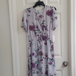 NWT Flowy floral dress